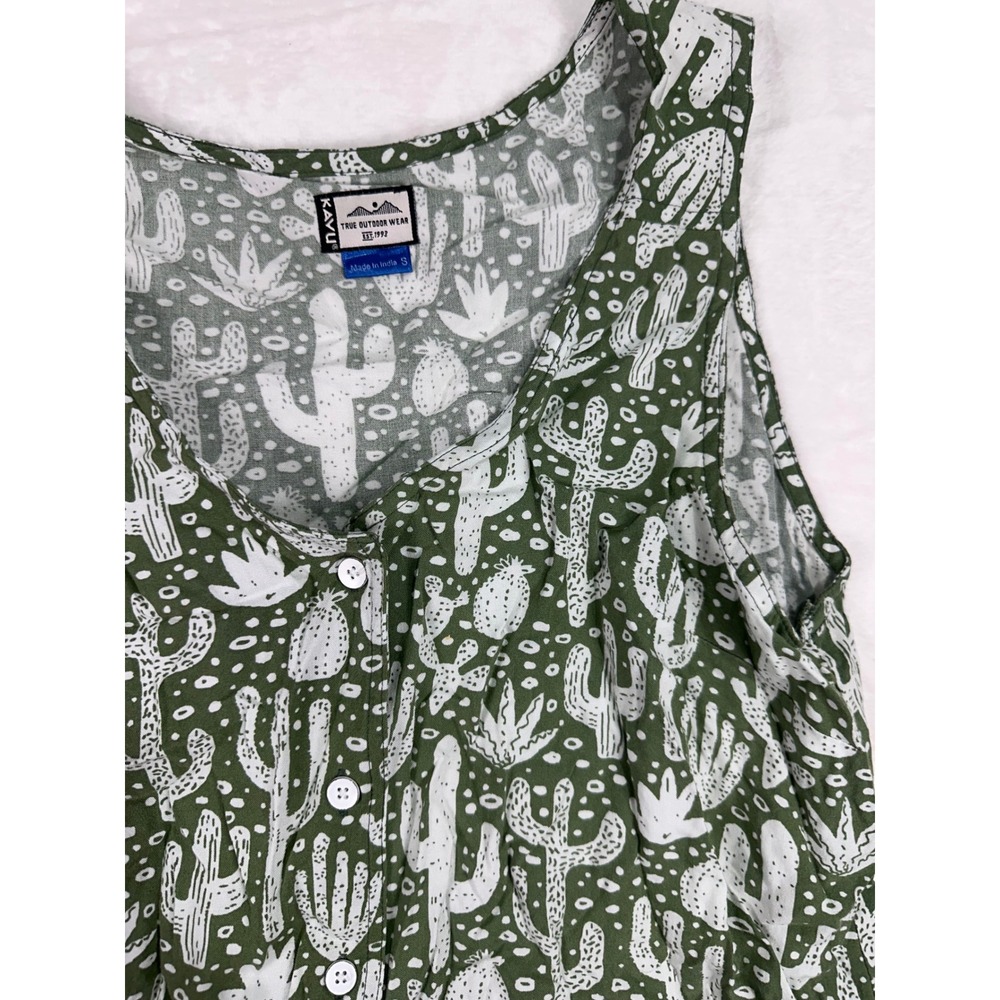KAVU Cactus Print Button Front Tank Top Small Green Sleeveless V-Neck Women‎